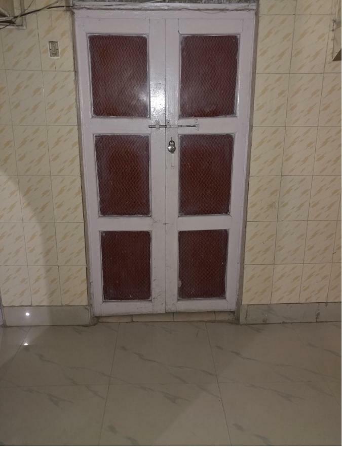 Goldy Guest House Varanasi Exterior photo